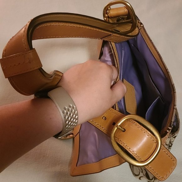 Coach Vintage Saddle Bag Style Purse with Large Buckles - Picture 4 of 9